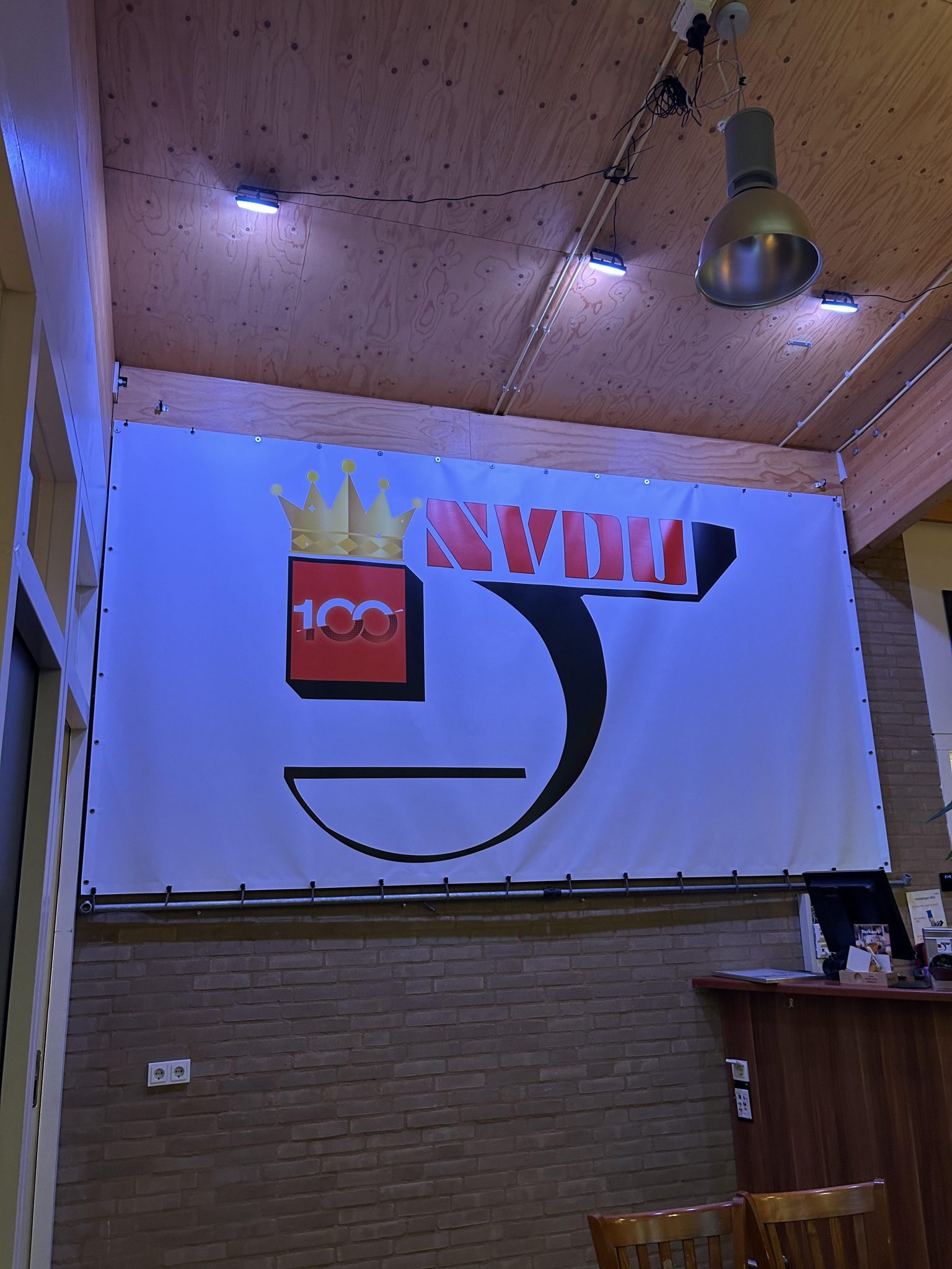 100-jarig SVDU-logo bekendgemaakt